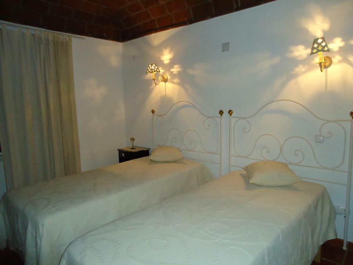 Monte Da Avo Chica Hotell Monsaraz Exteriör bild