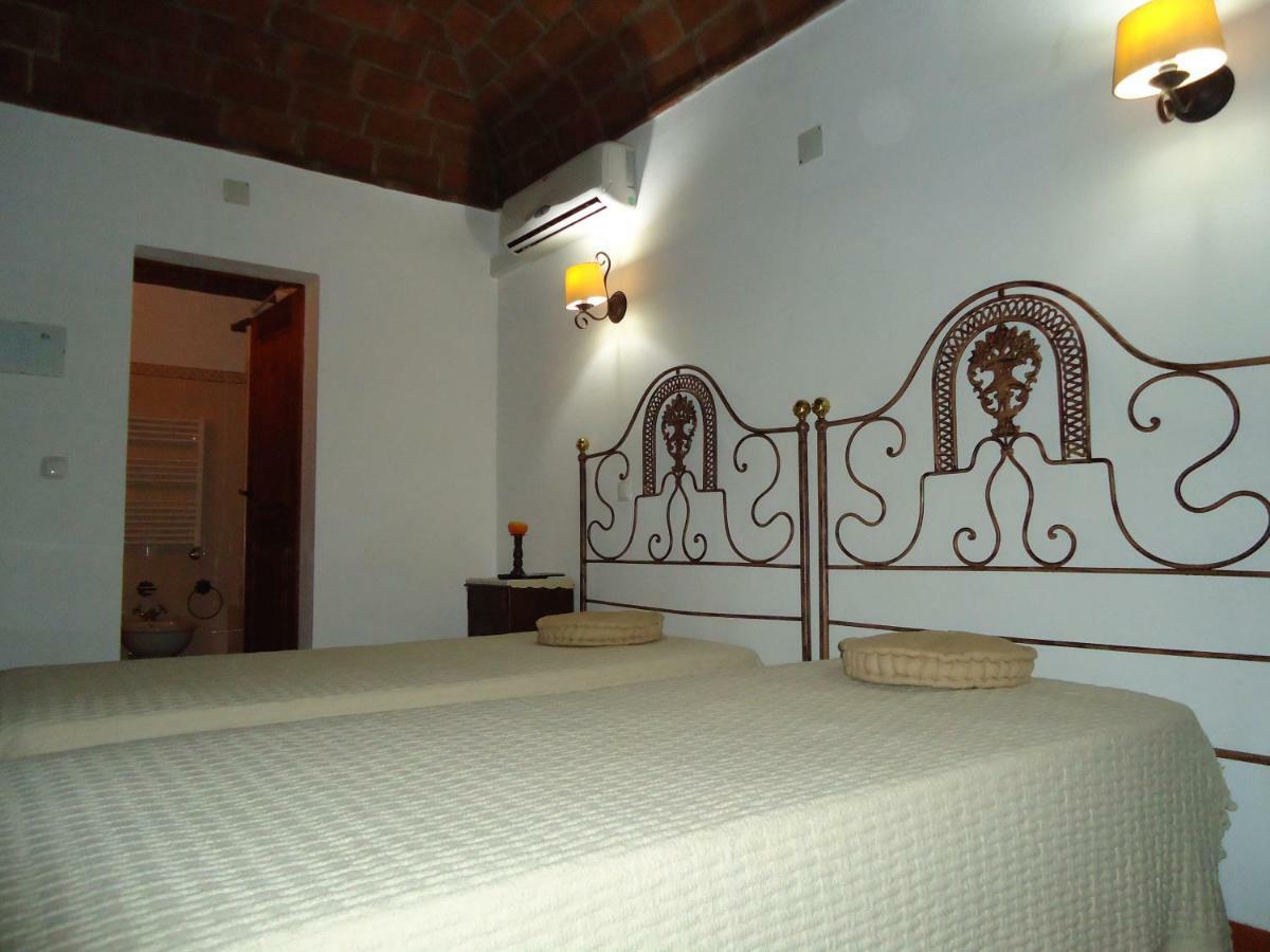 Monte Da Avo Chica Hotell Monsaraz Exteriör bild